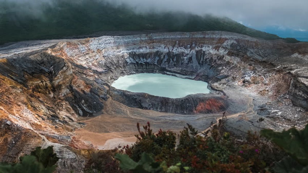 Poas Volcano National Park: Exploring Costa Rica’s Geothermal Wonder