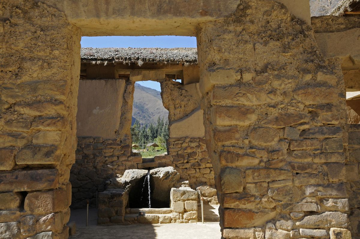 Discovering Ancient Ruins: A Traveler’s Guide to Archaeological Park Ollantaytambo in Peru