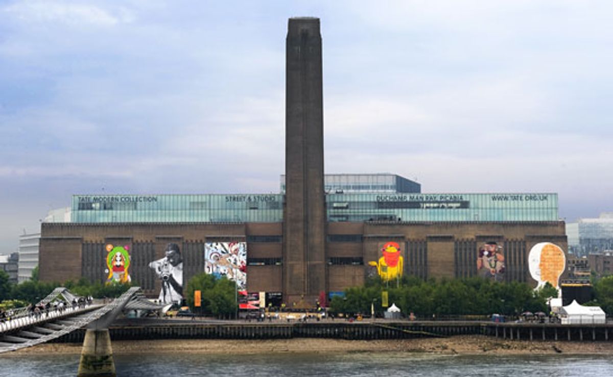 Experience Contemporary Art at Tate Modern: A Must-Visit Gallery in the UK